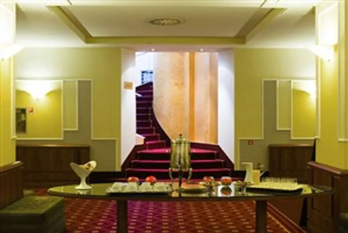 Foyer Sforzesco - Starhotels Business Palace