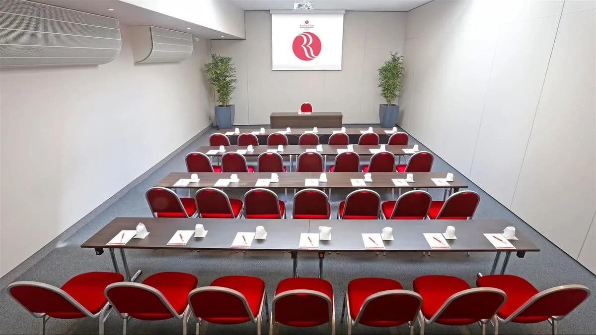 Glicine - Ramada Plaza by Wyndham Milano