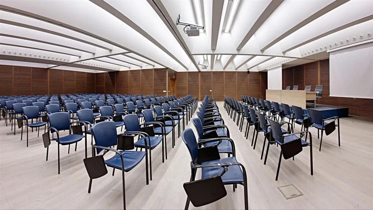Room 10 - Kursaal Conference Centre & Miramar Palace
