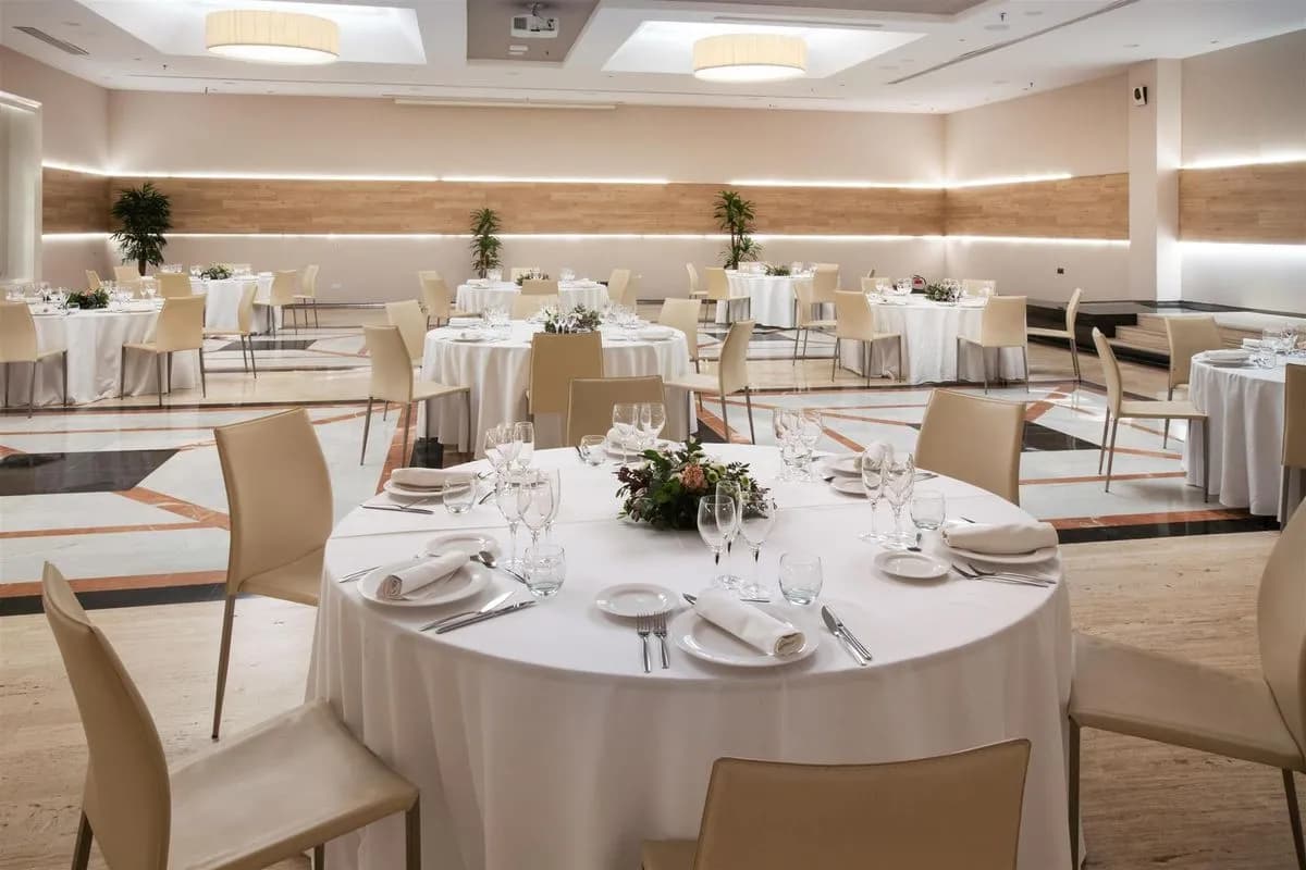 Santa Cruz - Melia Sevilla